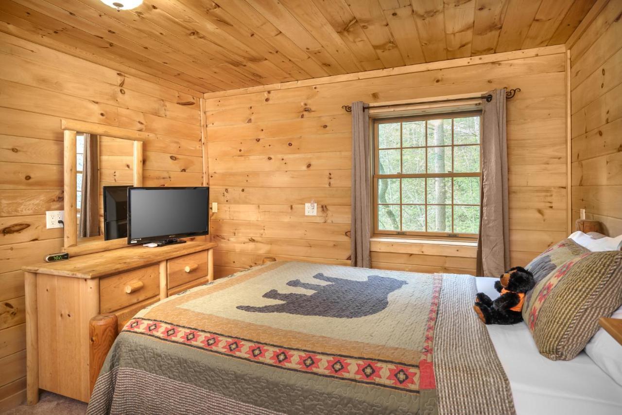 Glori'S Retreat, Game Room, 1089 Of Free Attraction Tickets For Each Paid Day, Dollywood And More Pigeon Forge Kültér fotó