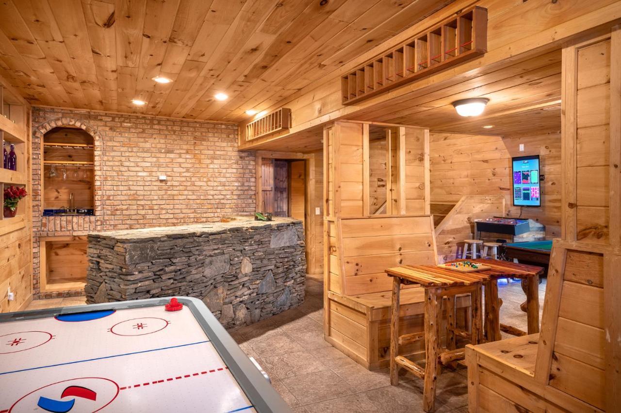 Glori'S Retreat, Game Room, 1089 Of Free Attraction Tickets For Each Paid Day, Dollywood And More Pigeon Forge Kültér fotó