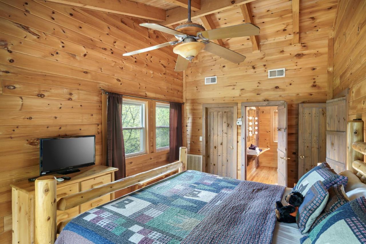 Glori'S Retreat, Game Room, 1089 Of Free Attraction Tickets For Each Paid Day, Dollywood And More Pigeon Forge Kültér fotó